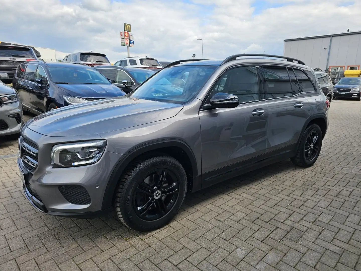 Mercedes-Benz GLB 220 d 4Matic*Navi*Leder*Spur*Abstand*TOP Gri - 2