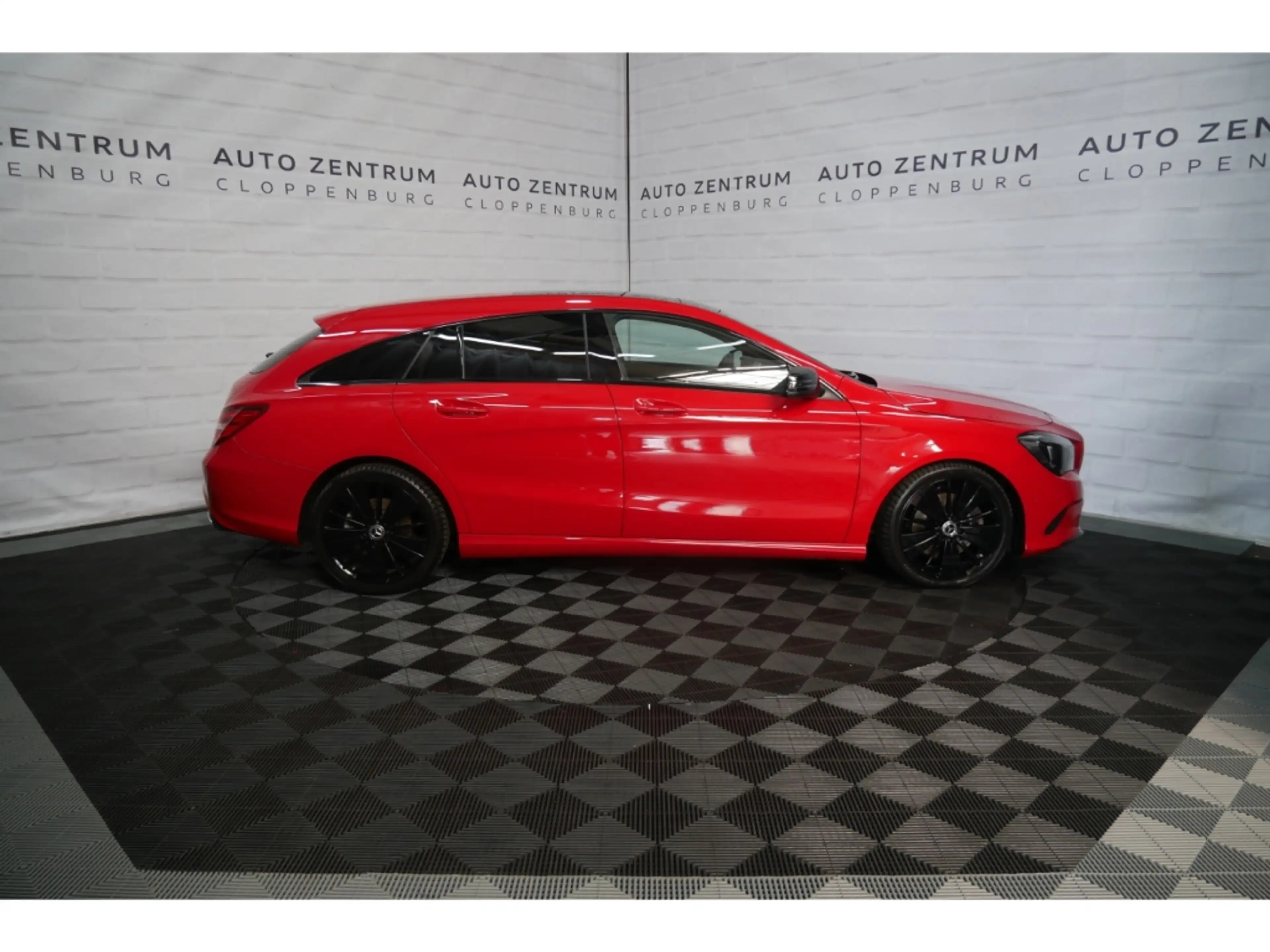 Mercedes-Benz CLA 250 Pano+LED+Navi+Cam+AHK+18'' — photo 6