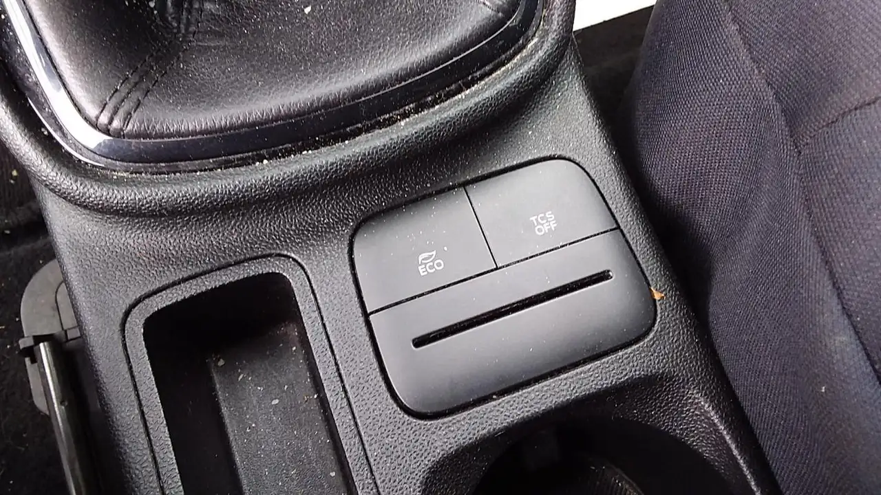 Ford Fiesta — photo 19