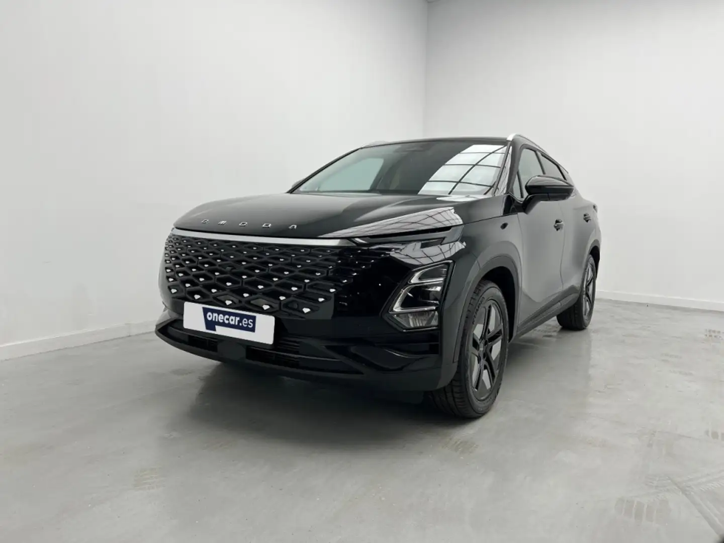Omoda 5 1.6 T-GDI PREMIUM DCT 147CV P Schwarz - 1