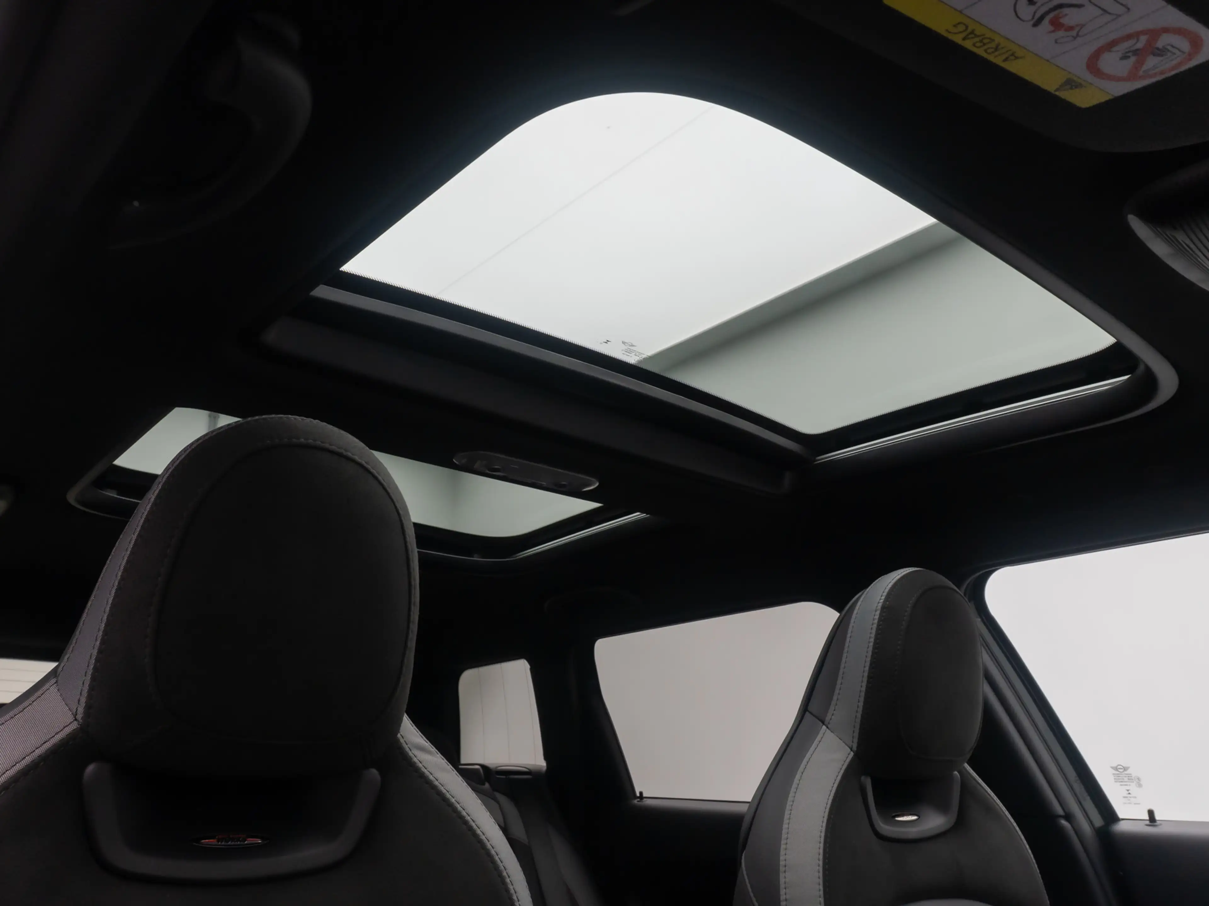 MINI John Cooper Works Clubman ALL4 HUD Panorama Voll — photo 31