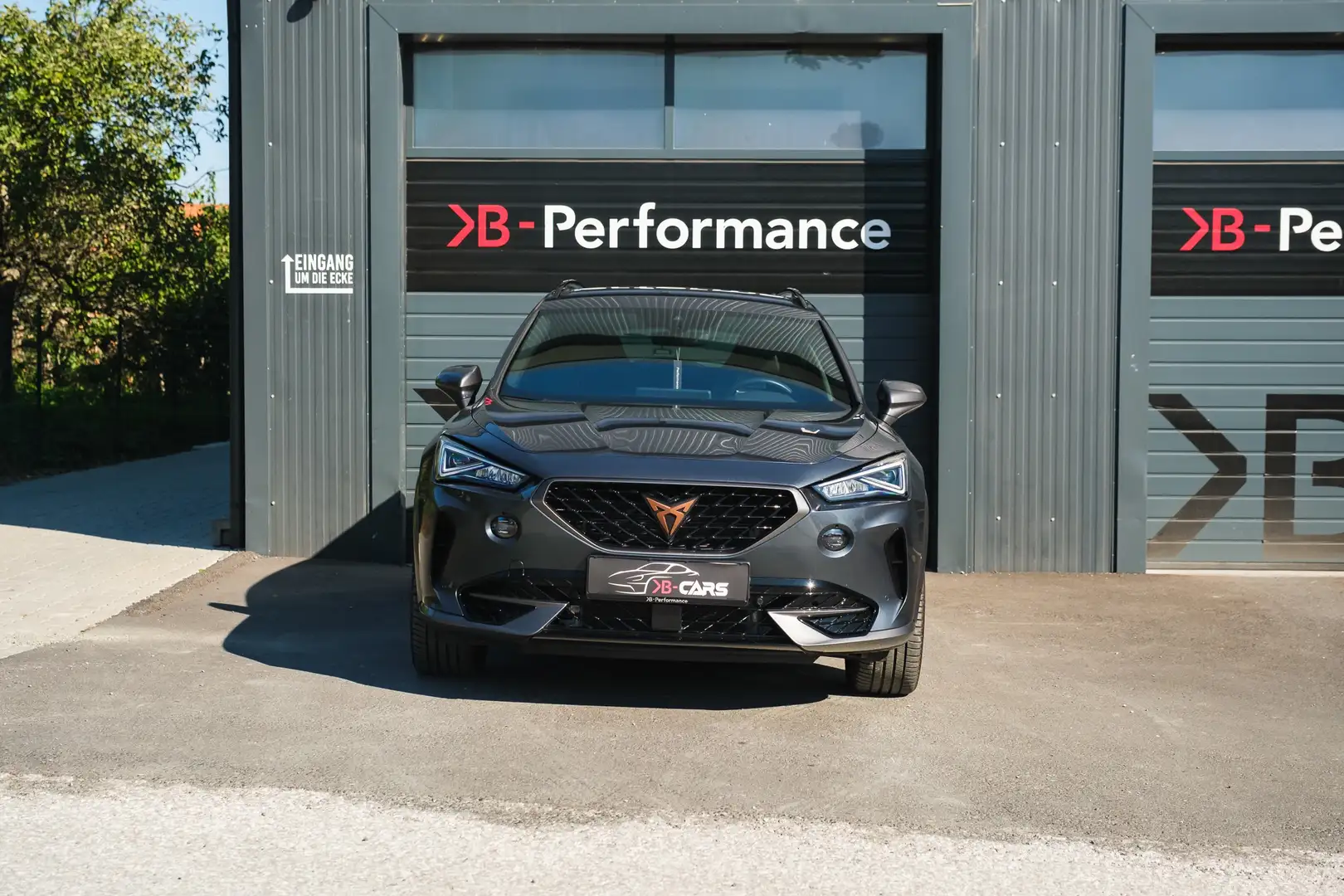 CUPRA Formentor VZ 2,0 TSI 4Drive DSG /3-Zonen/ACC/DCC/AHK/LED/SHZ Grau - 2