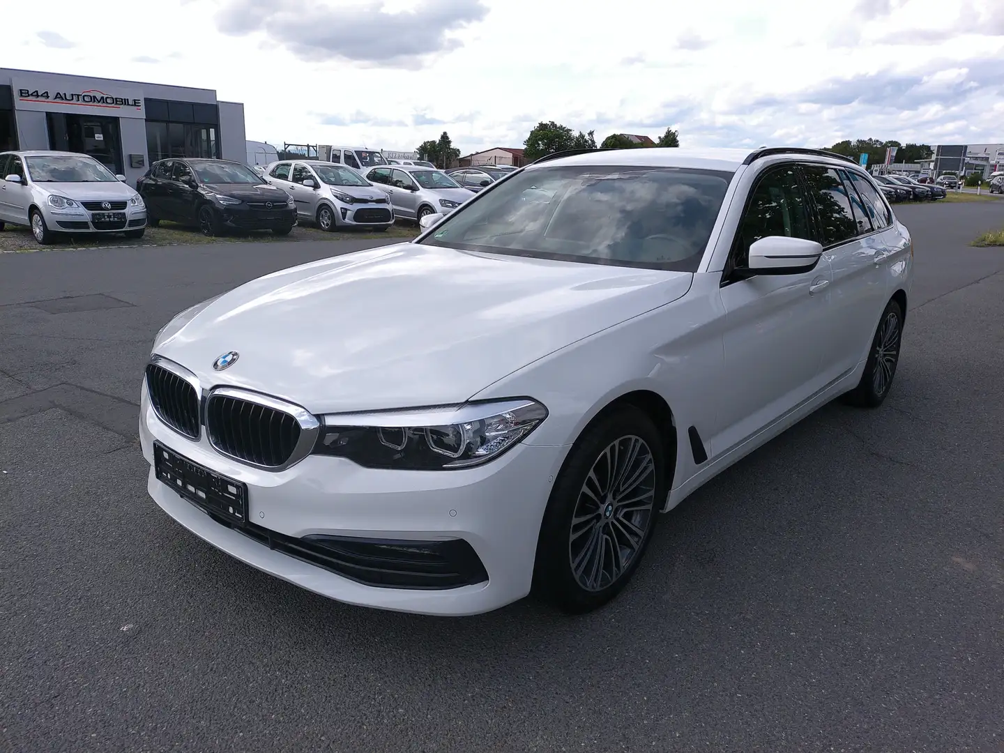 BMW 530 530 d Sport Line*Standheizung*Ad.Kurvenlicht*HiFi* Bianco - 1