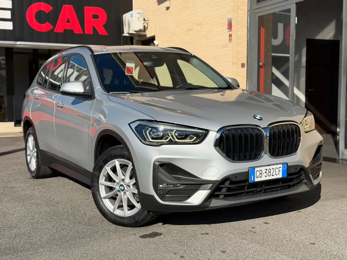 BMW X1 sDrive18d Business Advantage SPORT NESSUN VINCOLO Grigio - 1