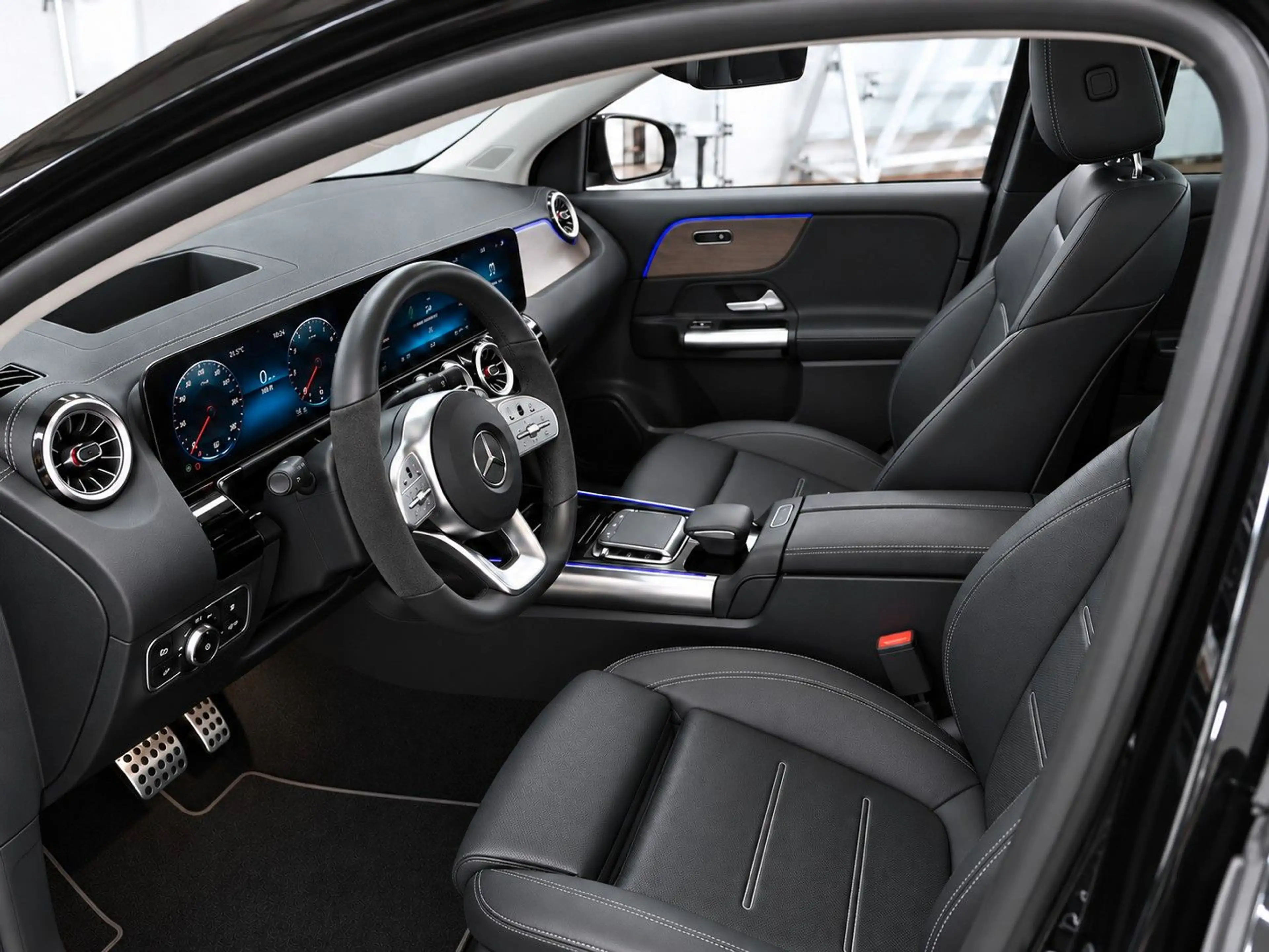 Mercedes-Benz GLA 200 d 4M AMG PANO 360 AHK MULTIBEAM HEAD-UP — photo 8