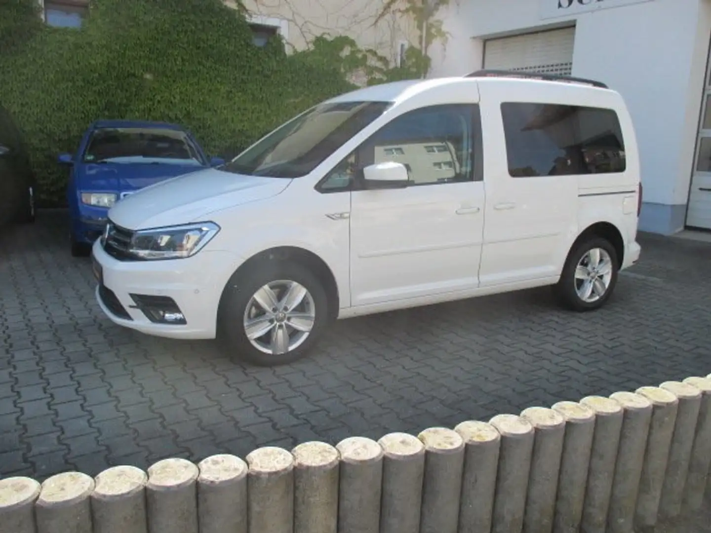 Volkswagen Caddy 2.0 TDI (5-Si.) DSG Comfortline Weiß - 1