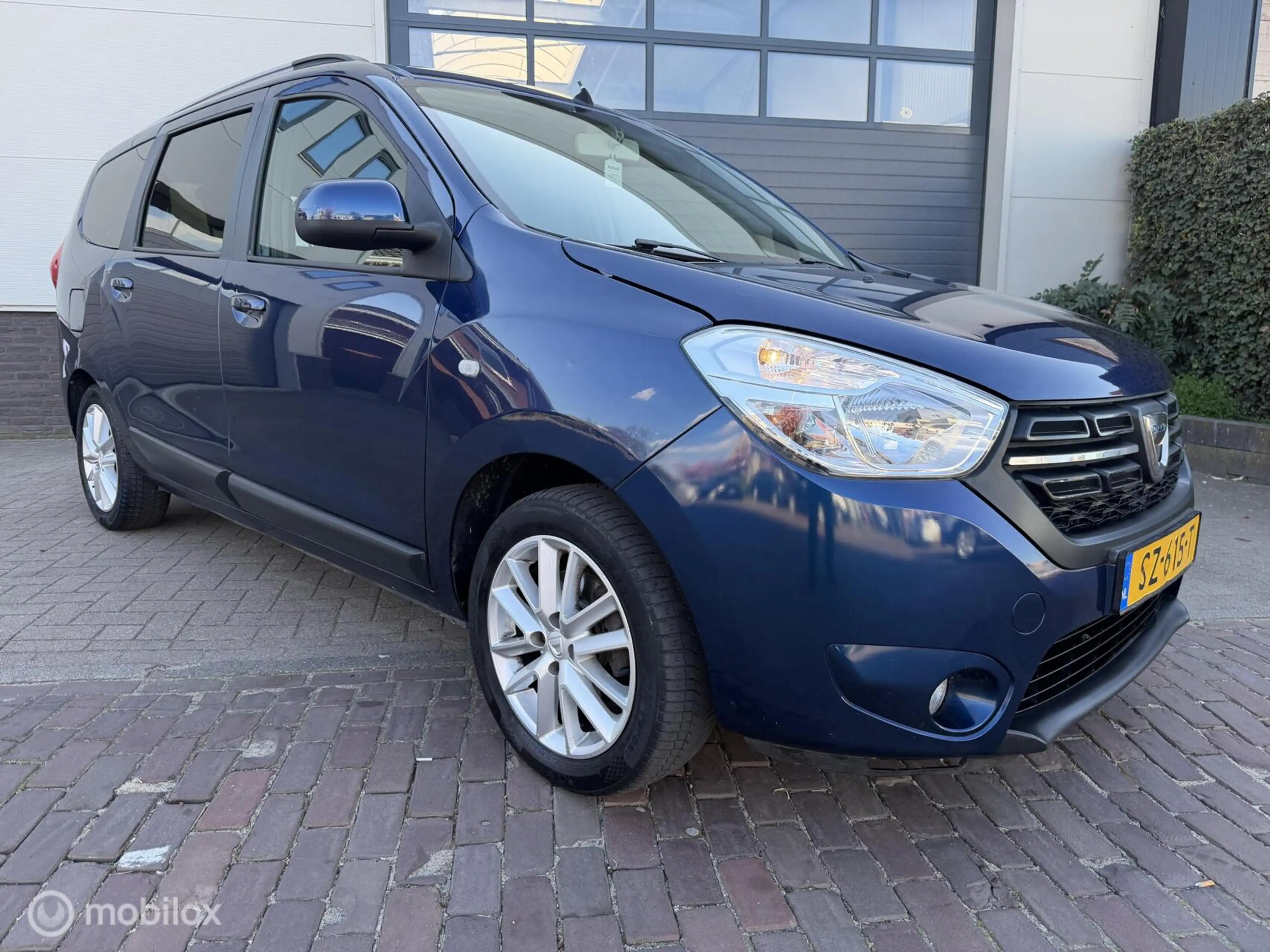 Dacia Lodgy 1.2 TCe Lauréate 5p. — photo 2