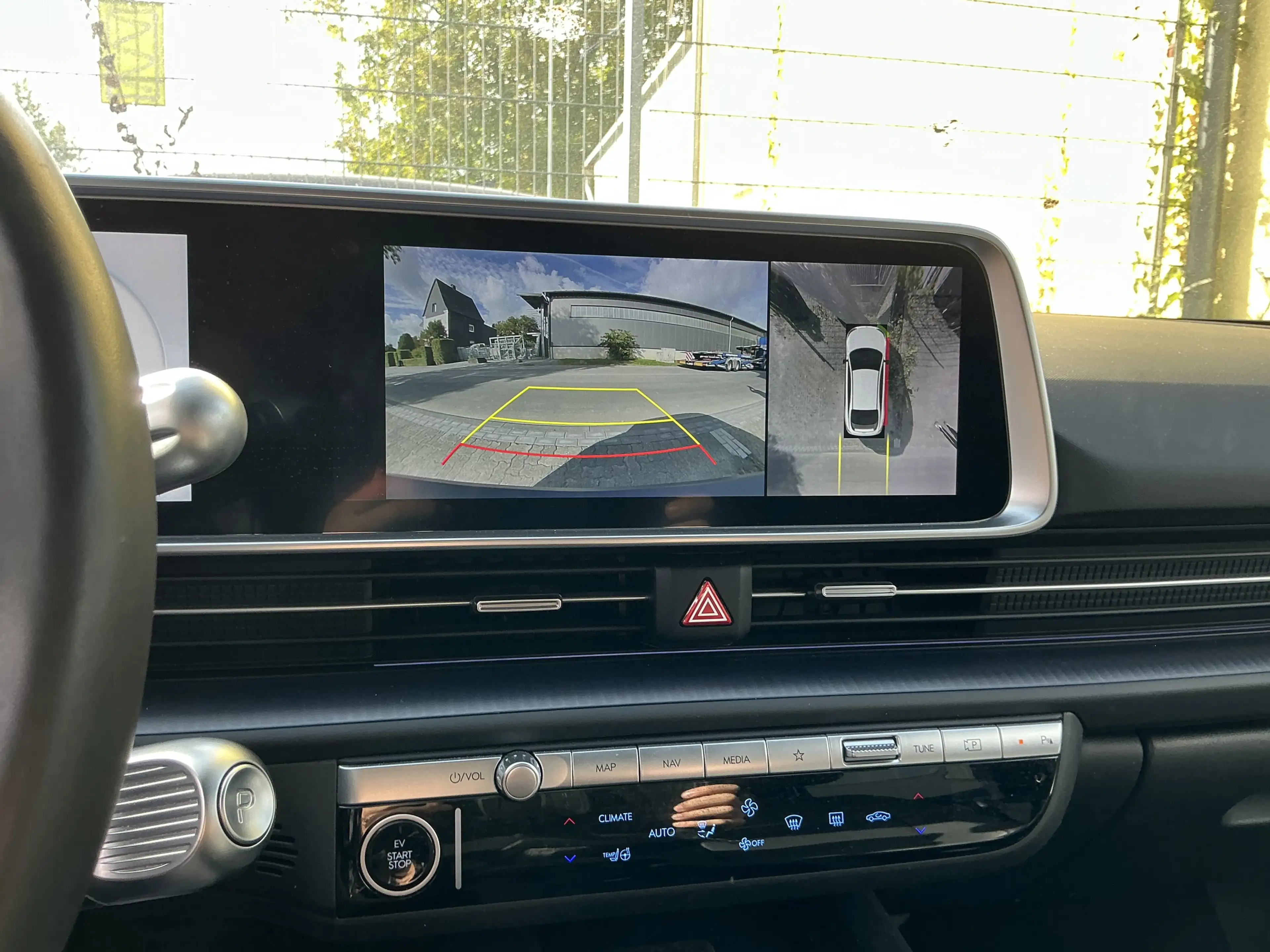 Hyundai IONIQ 6 Uniq Leder Pano Memory BOSE360Cam HUD — photo 11