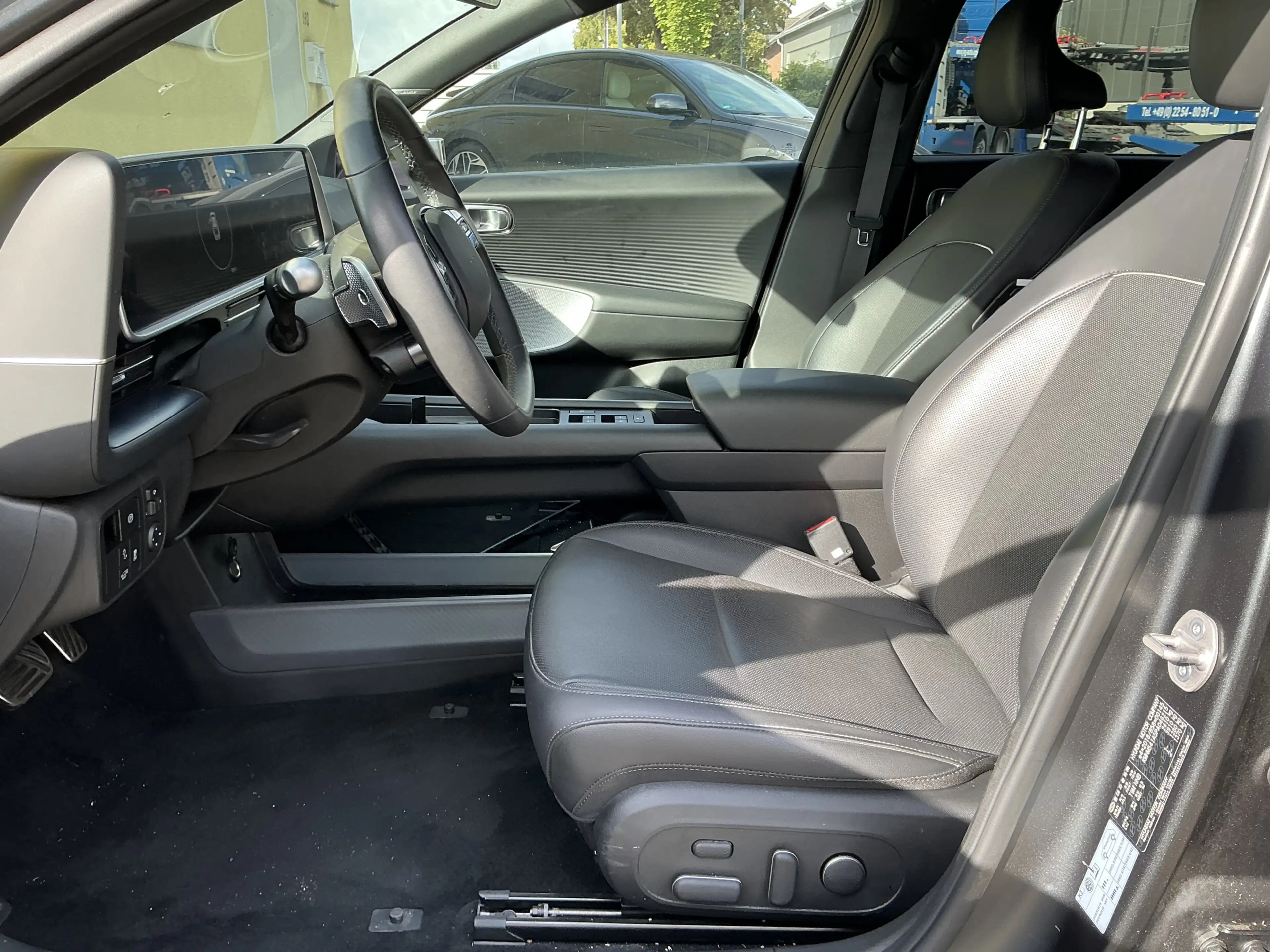 Hyundai IONIQ 6 Uniq Leder Pano Memory BOSE360Cam HUD — photo 8
