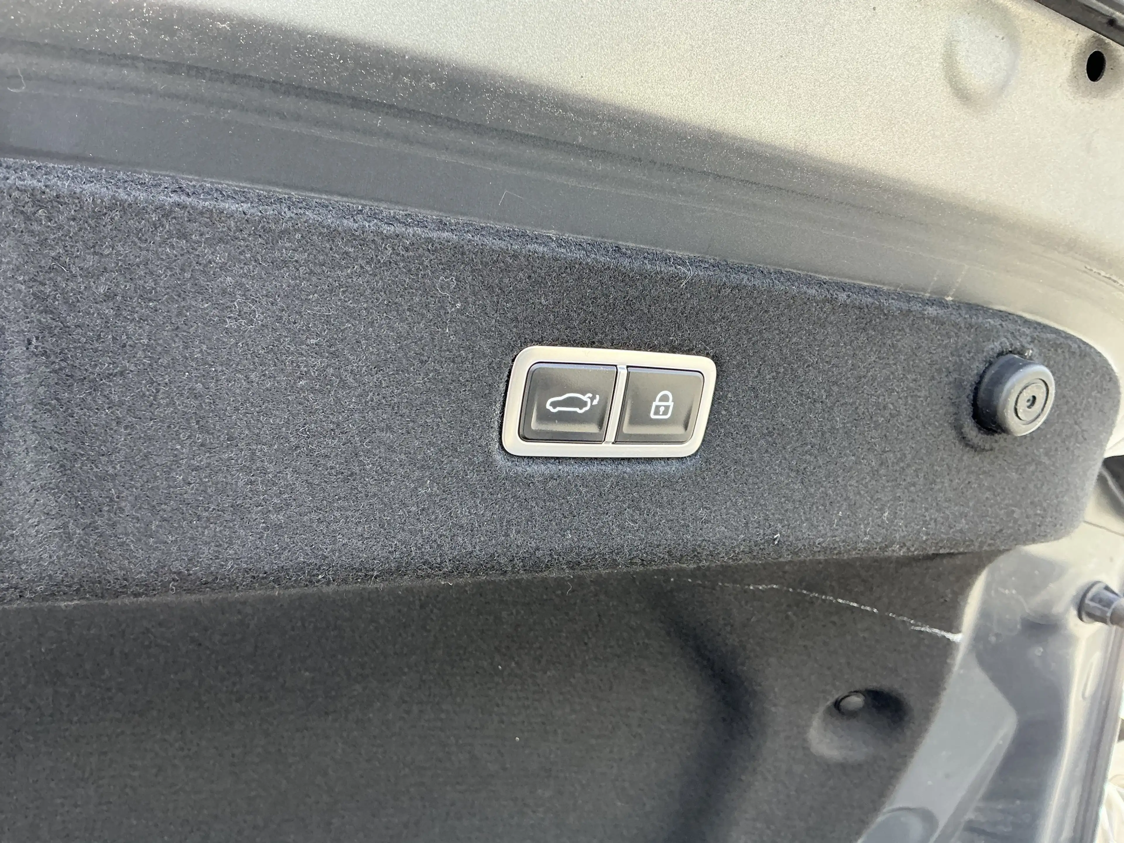 Hyundai IONIQ 6 Uniq Leder Pano Memory BOSE360Cam HUD — photo 4