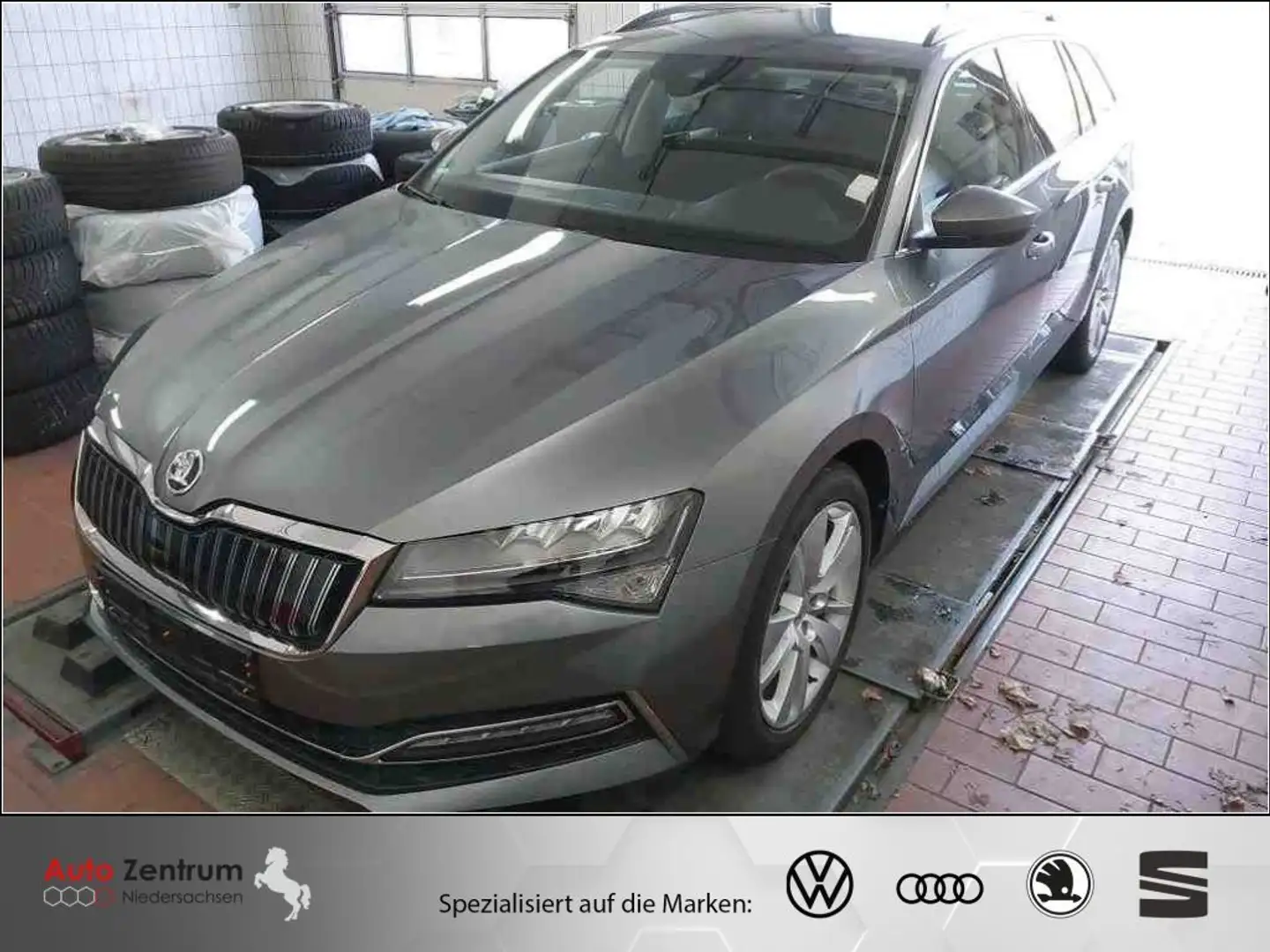Skoda Superb 1.4 TSI iV DSG Ambition CarPlay Kamera*StandHeizng Grau - 1