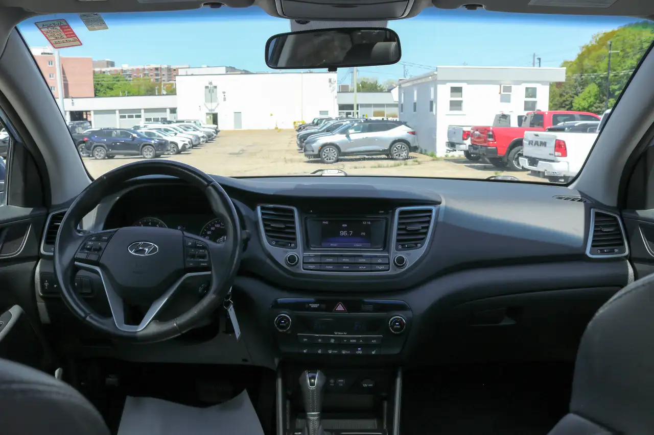 Hyundai TUCSON снимка Hyundai TUCSON