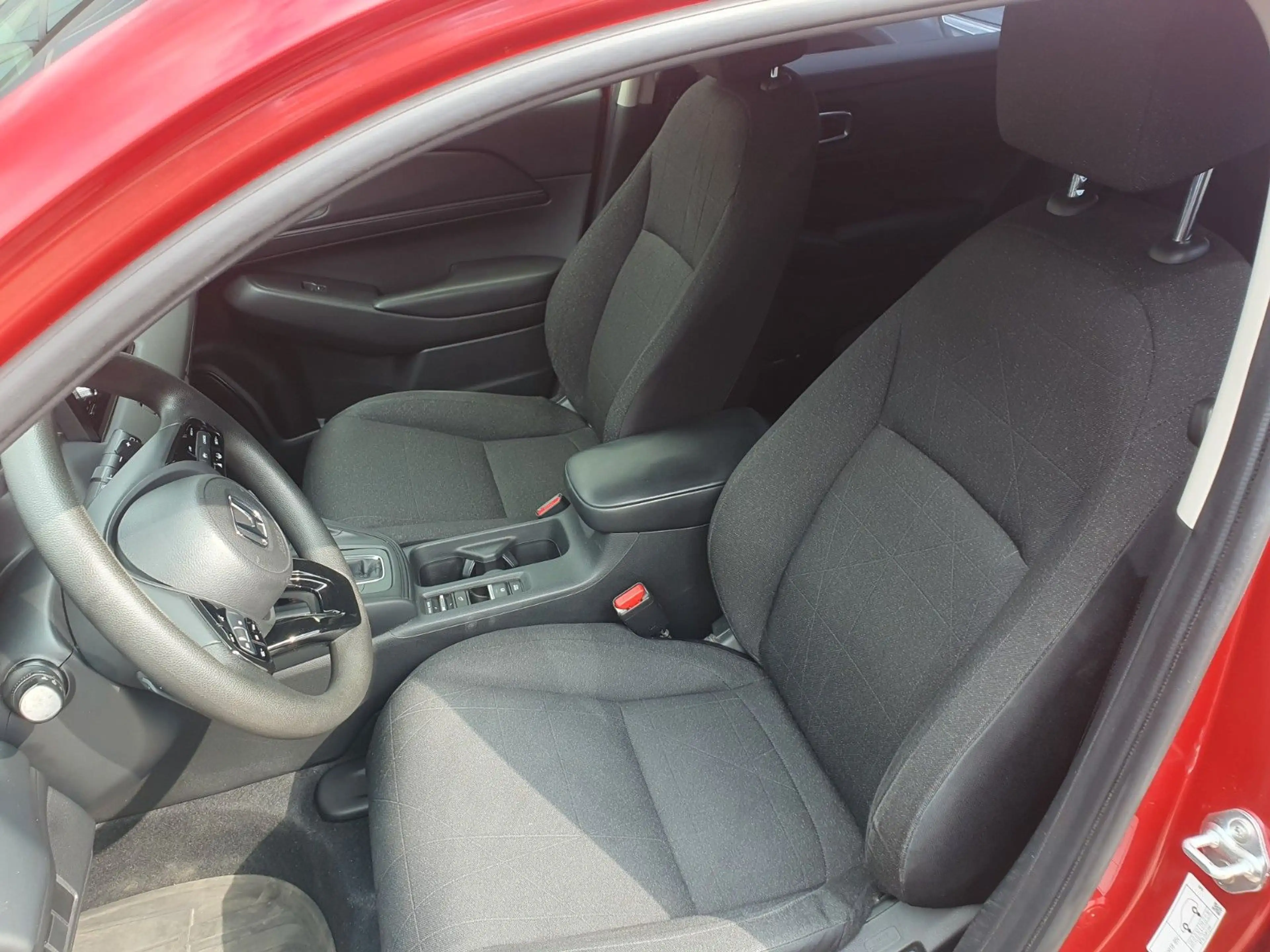 Honda HR-V 1,5 CVT Elegance — photo 3