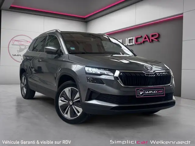 Skoda Karoq 1.5 TSI Style DSG-CAMÉRA-SG+VOL CHAUFF-CARPLAY-LANE ASSIST-GARANTIE JUSQU'A 36 MOIS