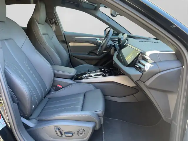 Audi A6 view 4