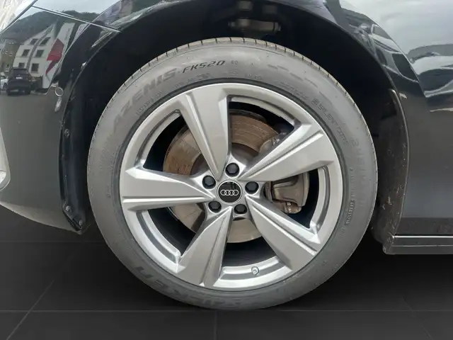 Audi A6 view 7