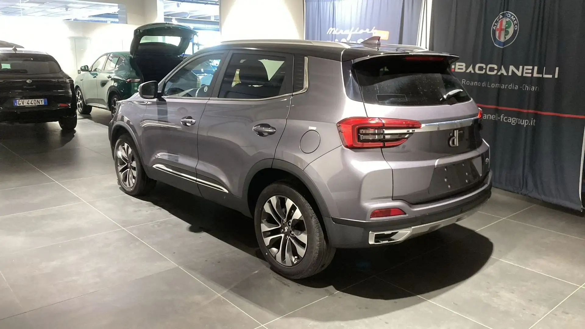 DR Automobiles DR5.0 1.5 GPL Grau - 2