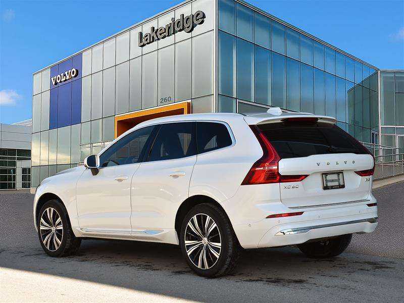 2023 Volvo XC60 B6 AWD Plus Bright Theme thumb 6