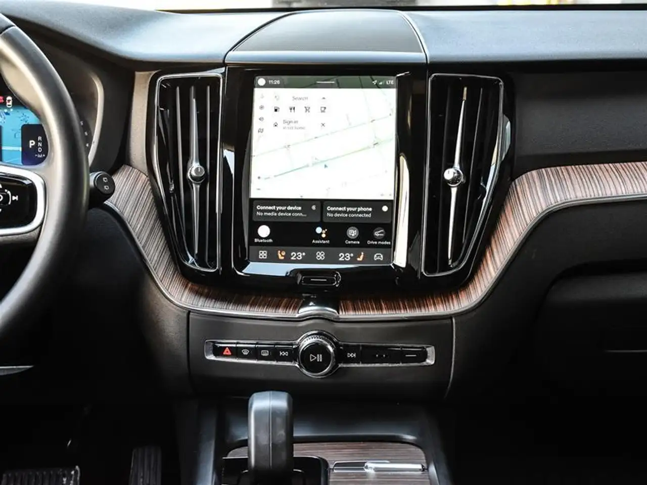 Volvo XC60 снимка Volvo XC60