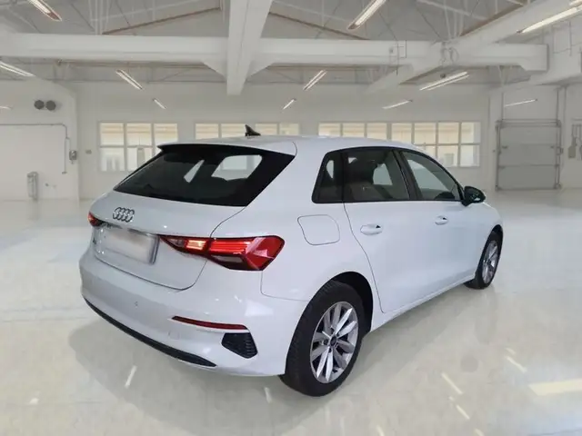 Audi A3 view 4