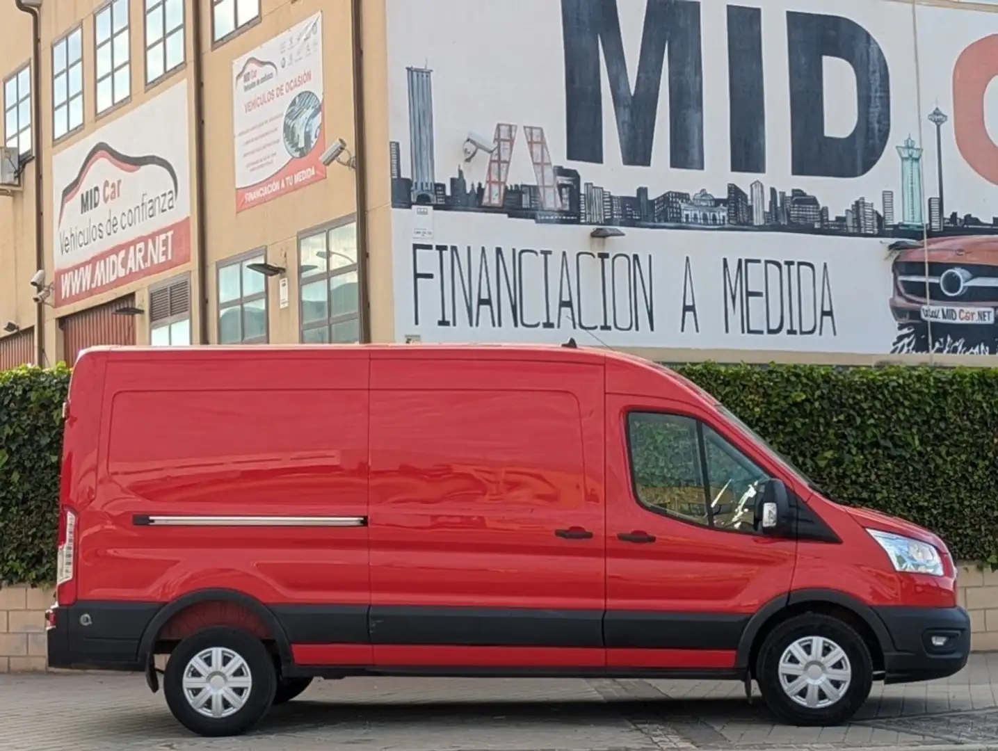 Ford Transit FT 350 L3 Van Trend 130 Rood - 2