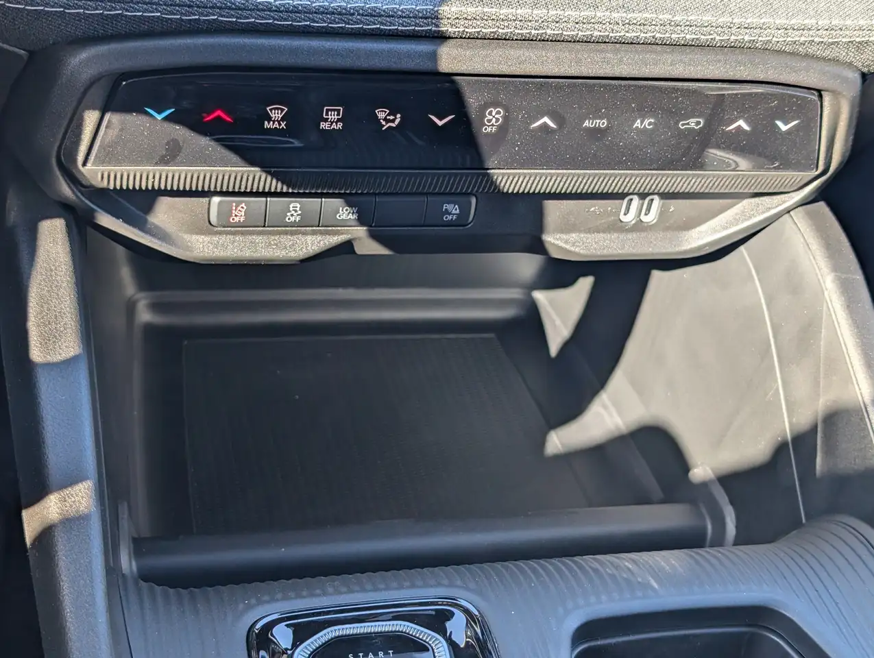 Jeep Cherokee снимка Jeep Cherokee