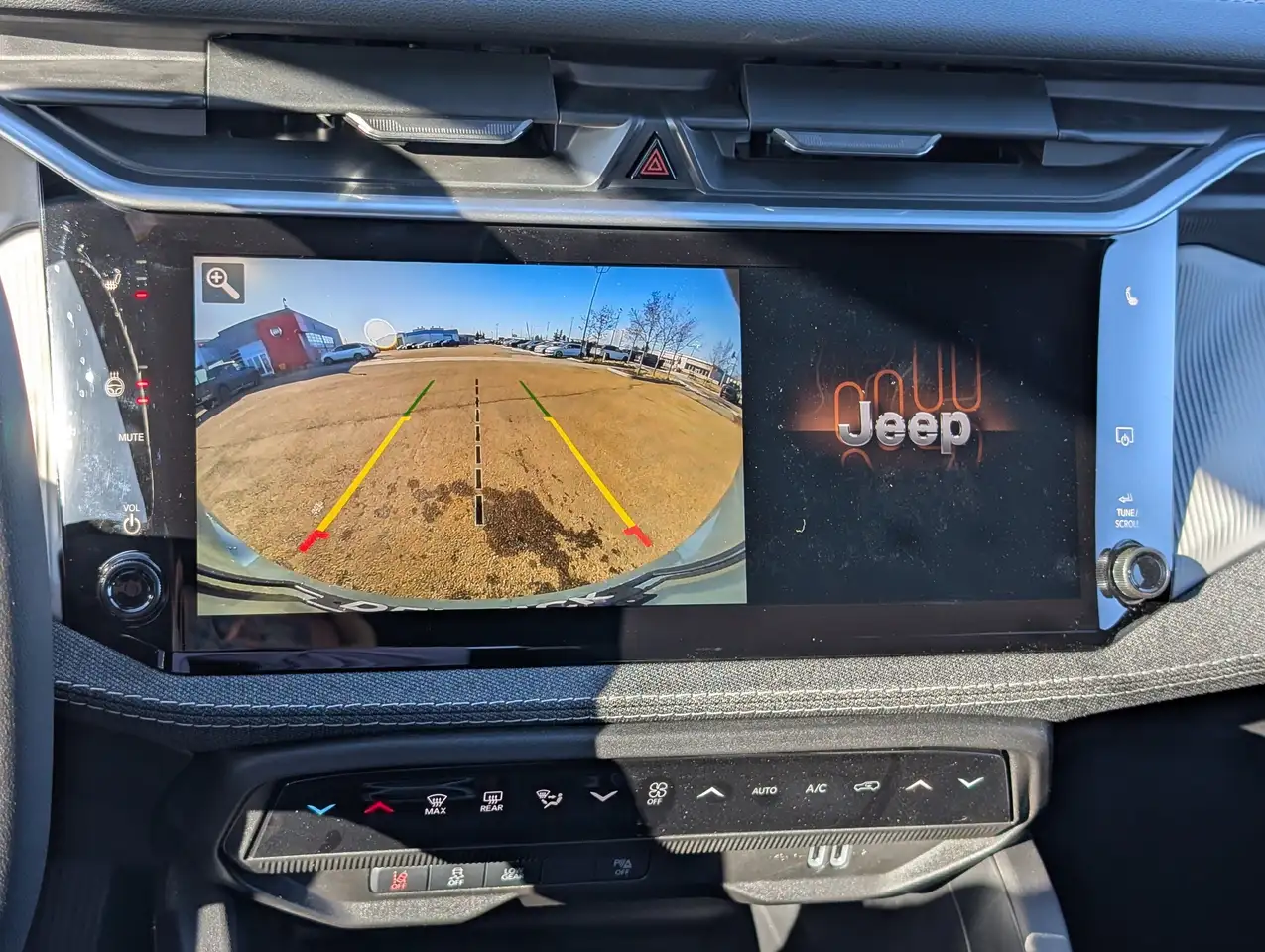 Jeep Cherokee снимка Jeep Cherokee