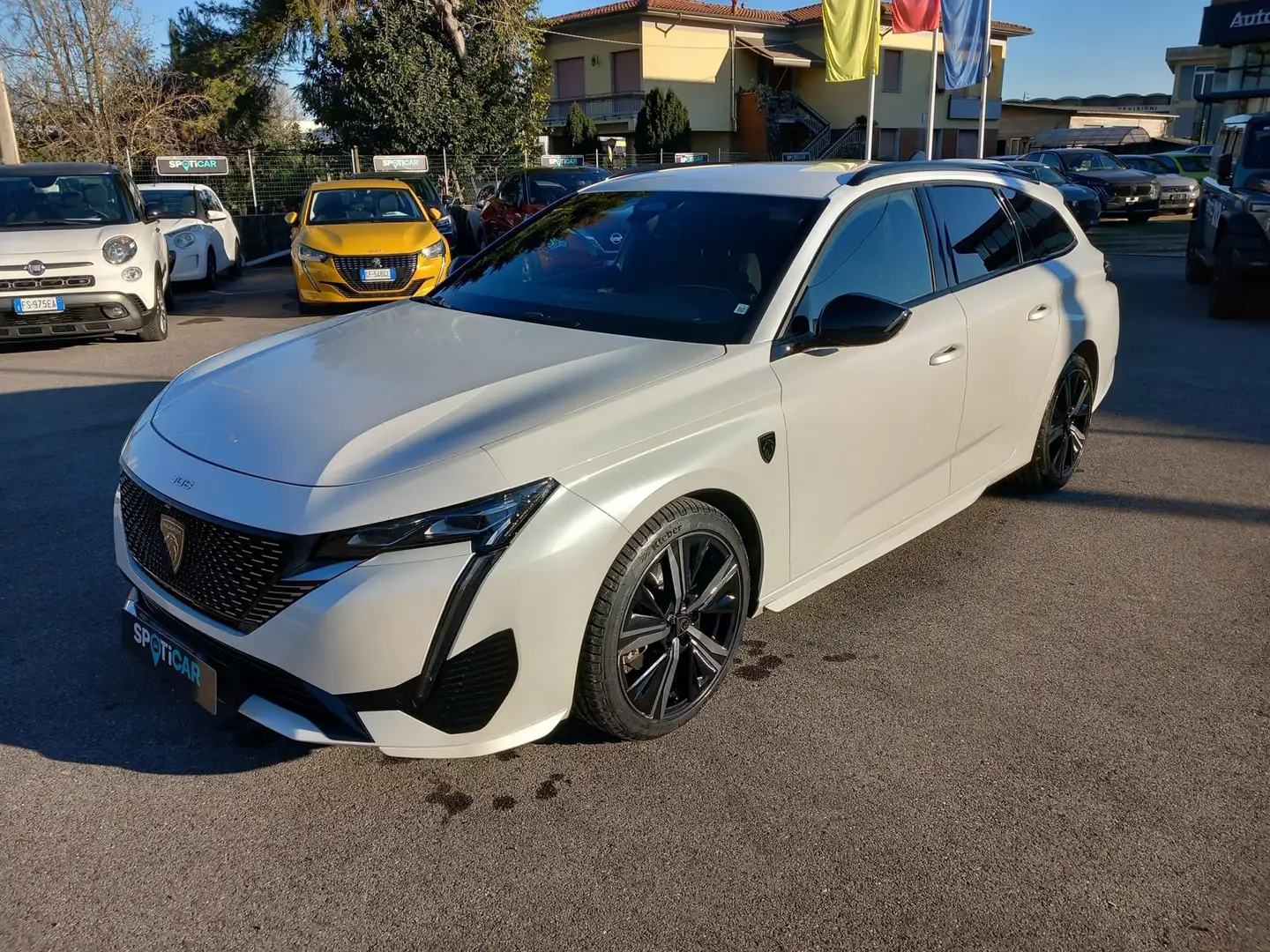 Peugeot 308 308 BlueHDi 130 S&S EAT8 SW GT Pack Weiß - 1