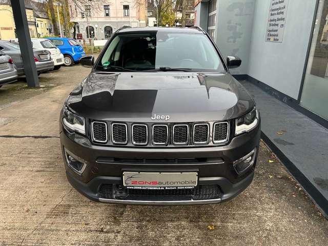 Jeep Compass Limited 4WD Automatik+Navi+CarPlay+Allw.