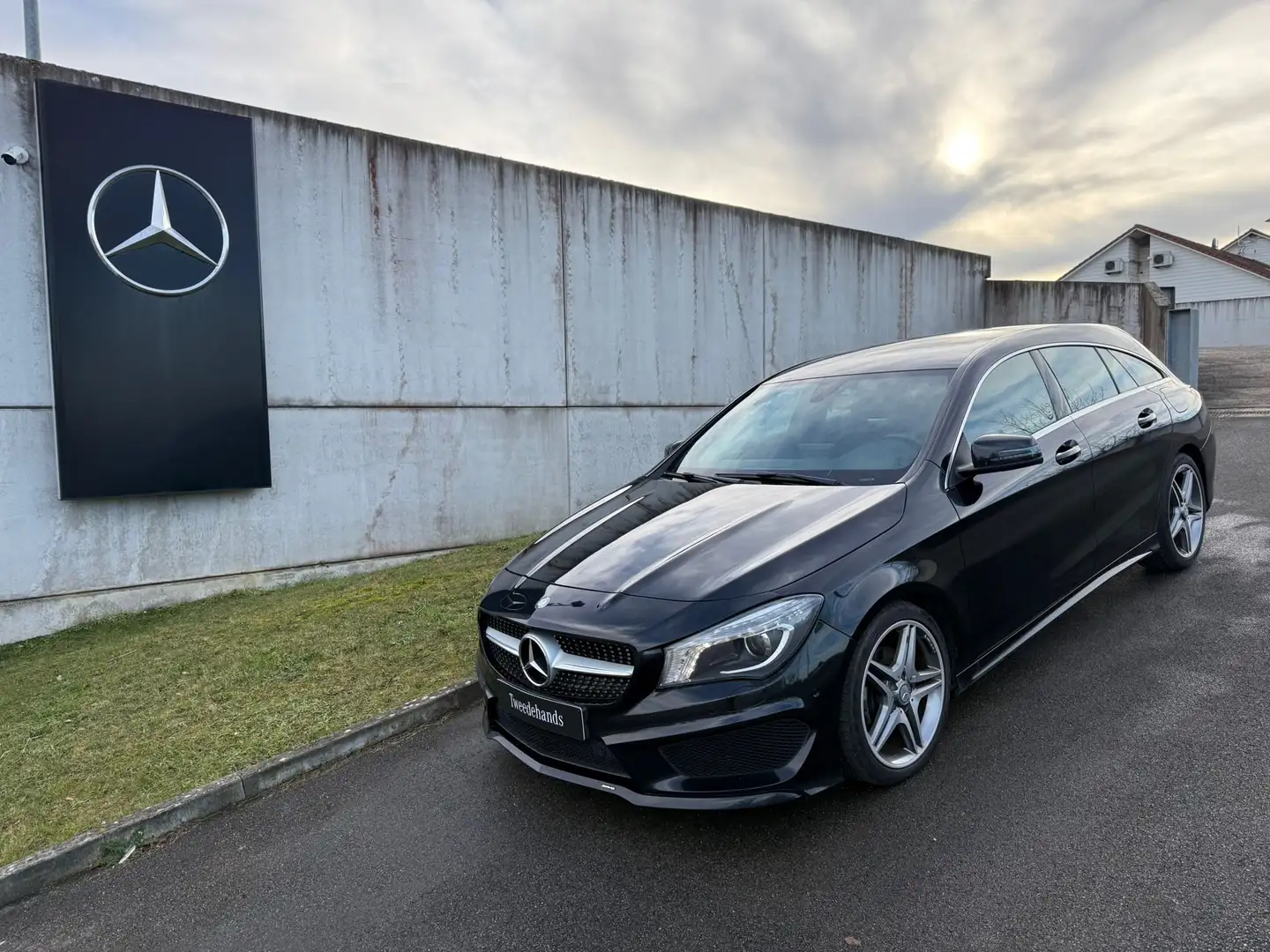 Mercedes-Benz CLA 200 CLA 200 d Noir - 1