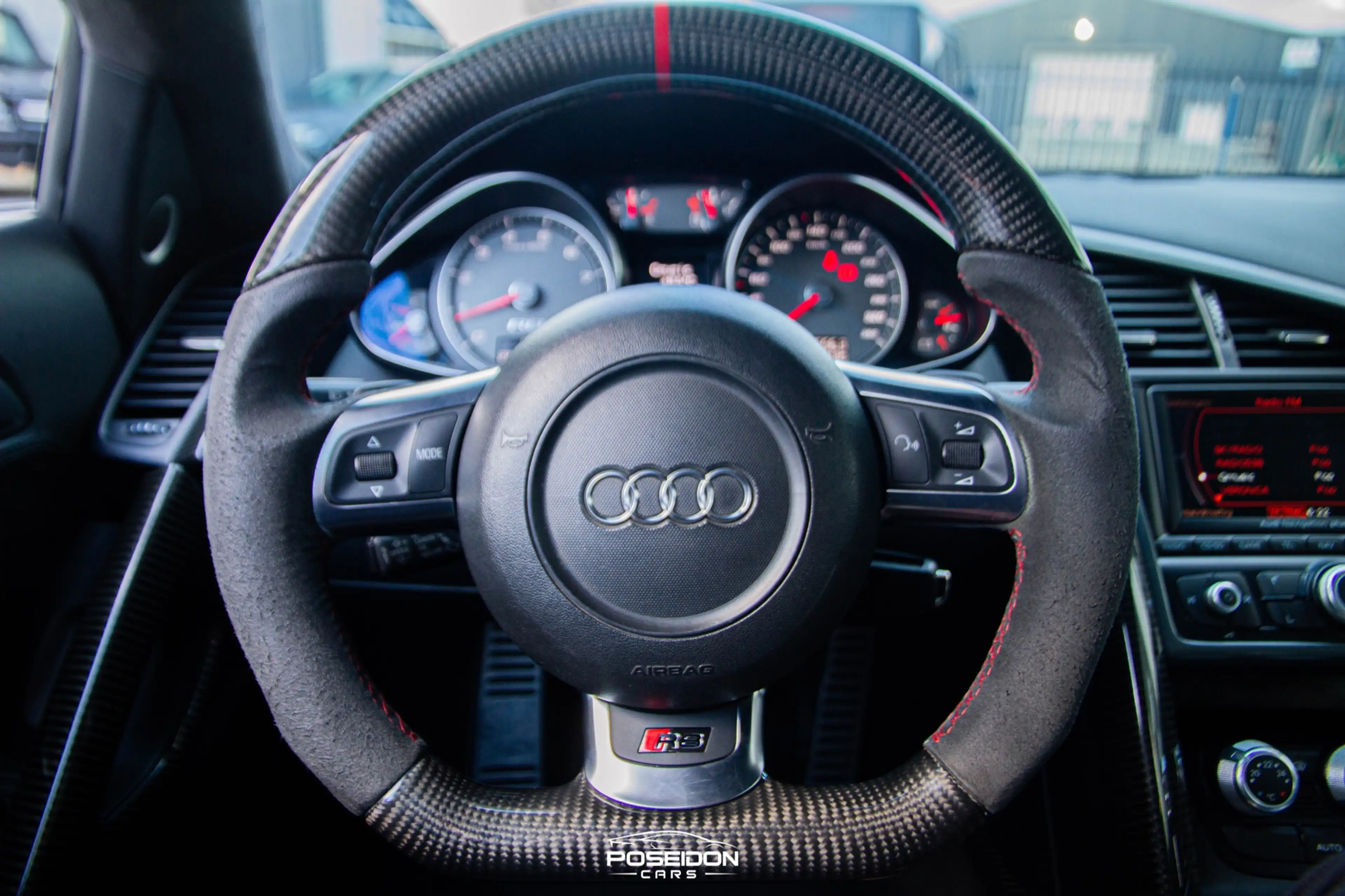 Audi R8 4.2 V8 FSI QUATTRO | B&O | CARBON | A. CAMERA — photo 11