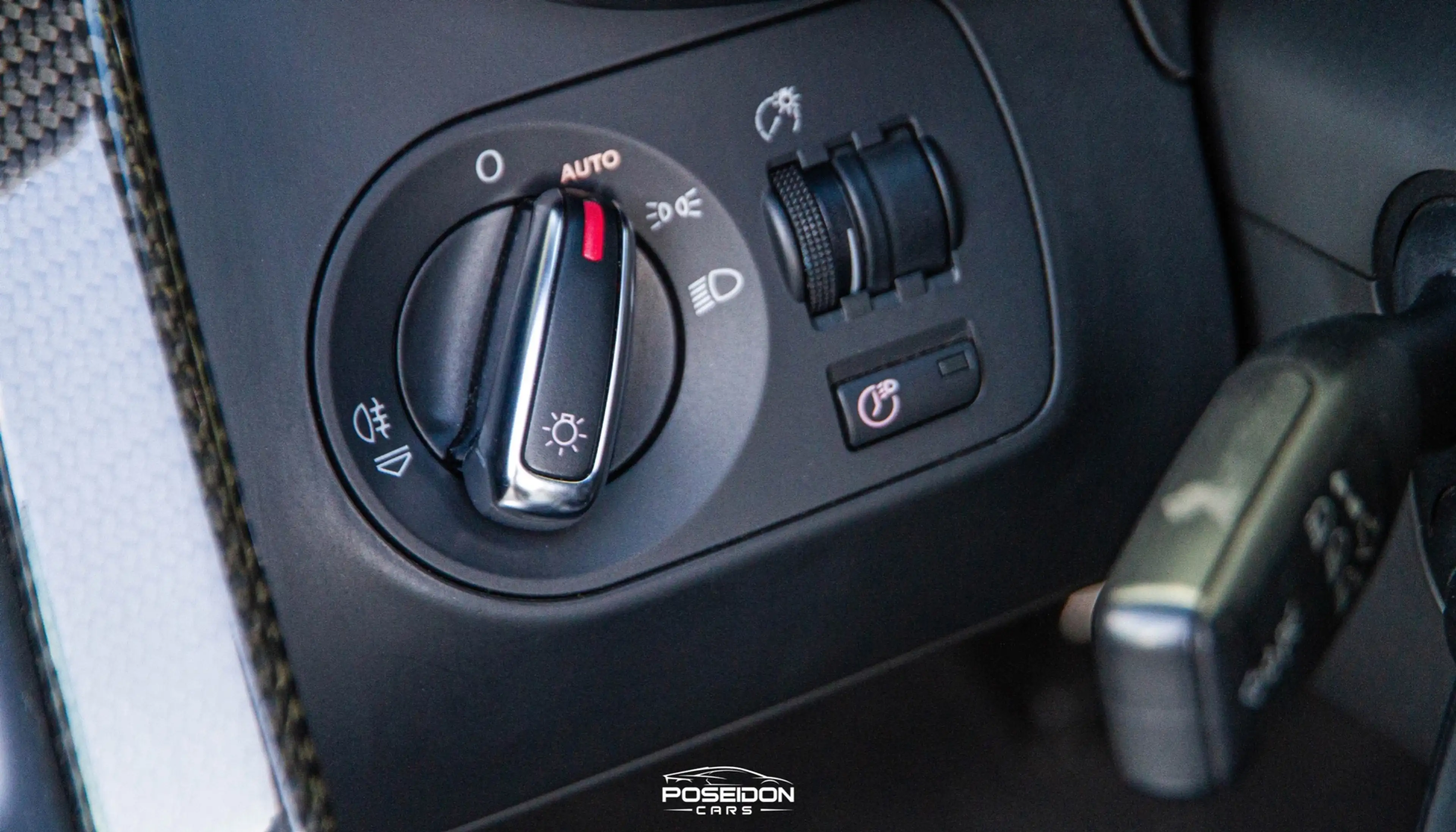 Audi R8 4.2 V8 FSI QUATTRO | B&O | CARBON | A. CAMERA — photo 9