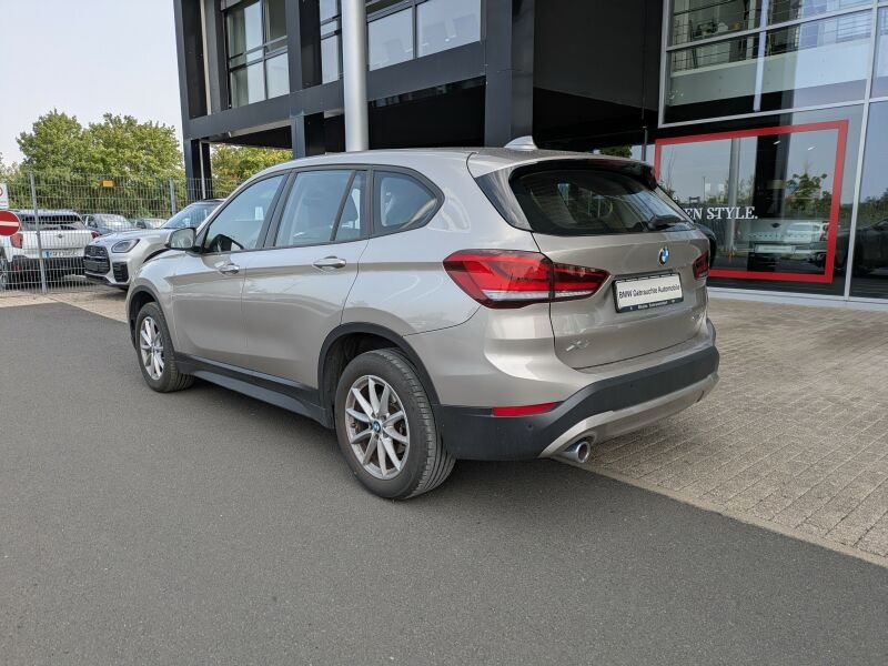 BMW X1 sDrive18i Advantage LED. Navi. PDC. Glasdach — photo 4