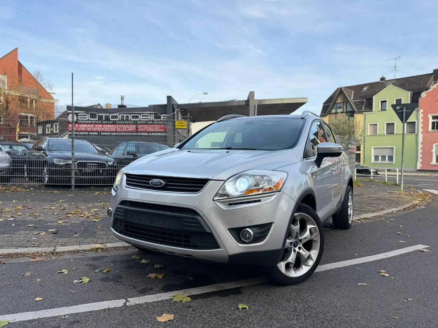 Ford Kuga Kuga 2.0 TDCi 4x4 Aut. Individual*Xenon*Keyless Silber - 1