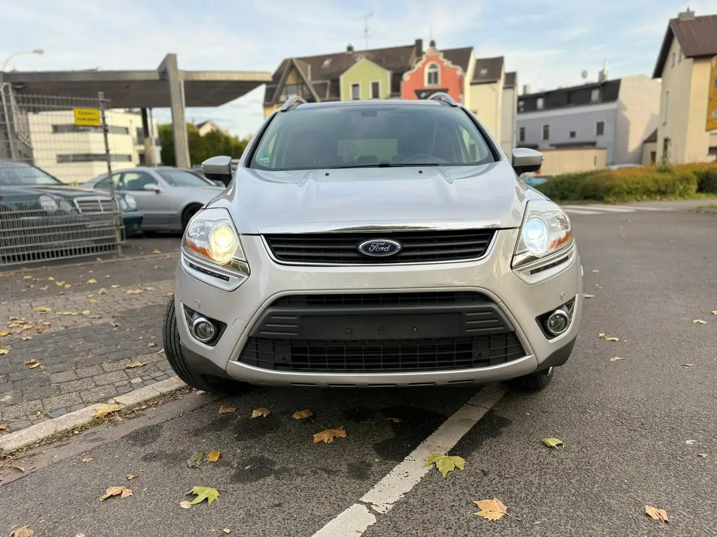 Ford Kuga Kuga 2.0 TDCi 4x4 Aut. Individual*Xenon*Keyless Silber - 2