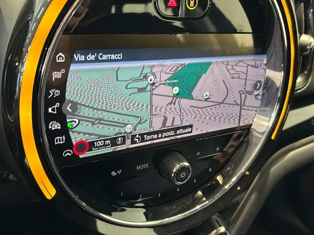 Mini Hatch view 15