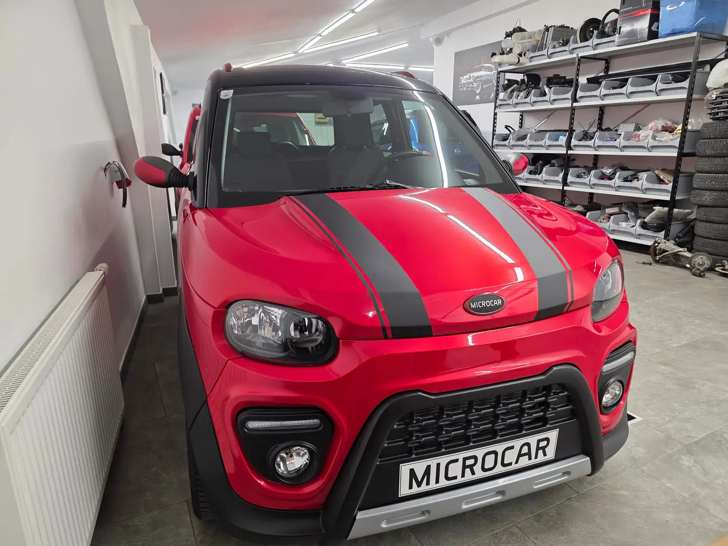 Microcar M.Go 6 Highland X Sportpaket Servo KLIMA Doppel DIN Rot - 2