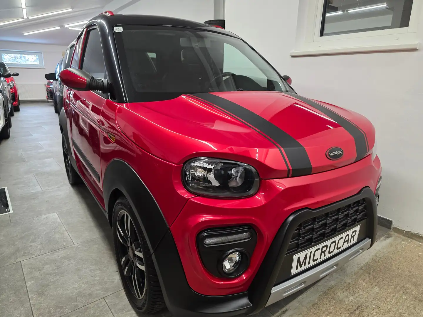 Microcar M.Go 6 Highland X Sportpaket Servo KLIMA Doppel DIN Rot - 2