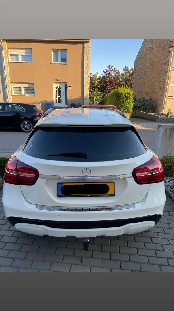 Mercedes-Benz GLA 200 d 4Matic 7G-DCT UrbanStyle Edition - 2