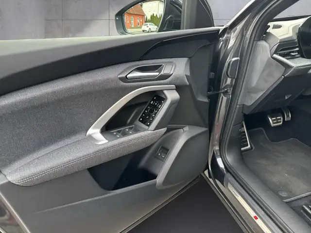 Audi Q5 e-hybrid quattro 220 KW Ansicht 18