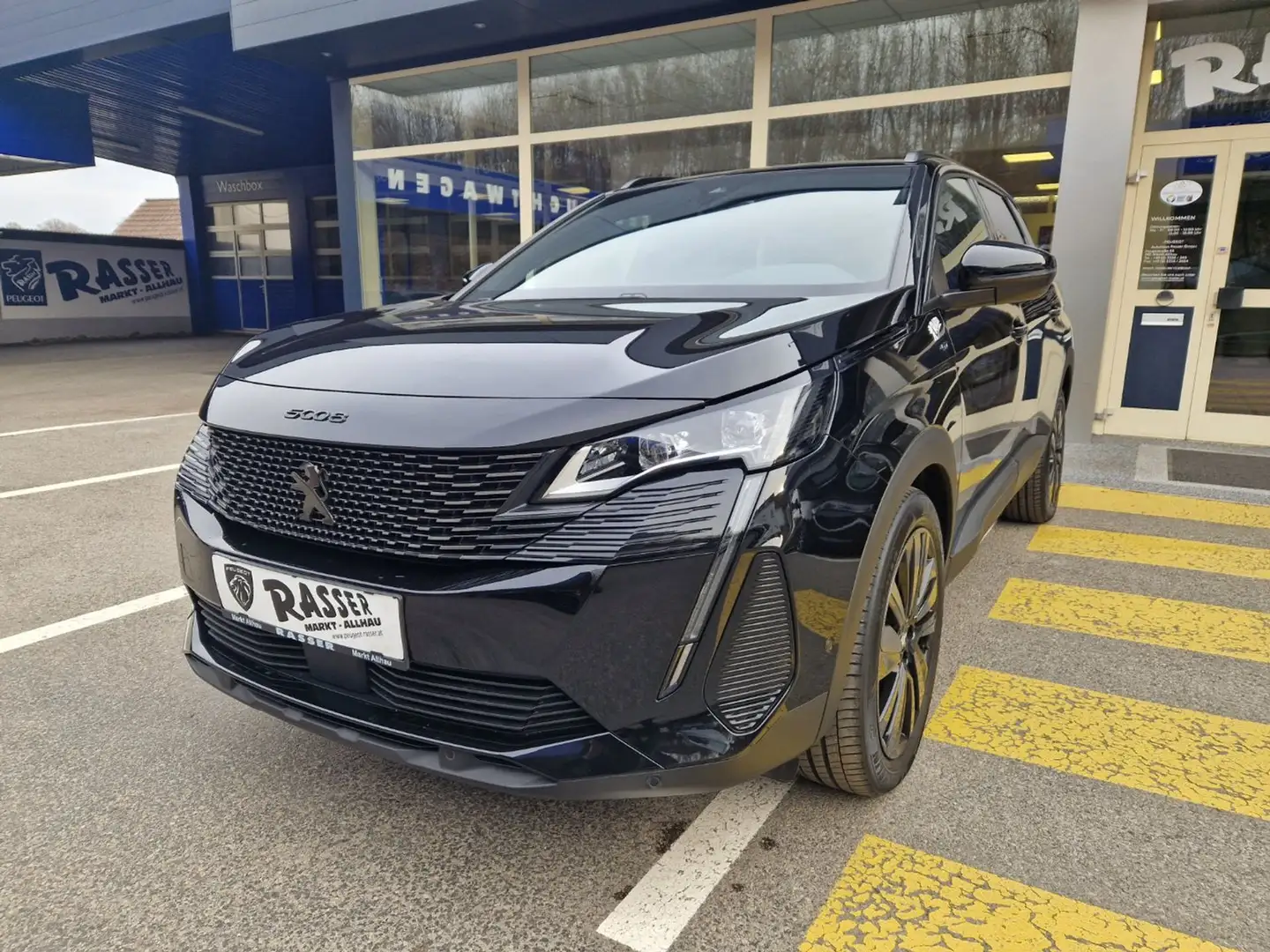 Peugeot 5008 1.2 PureTech 130 GT OPF Schwarz - 2