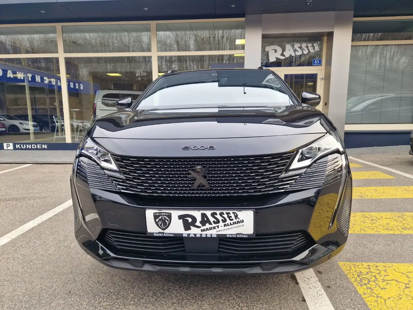 Peugeot 5008 1.2 PureTech 130 GT OPF Schwarz - 1
