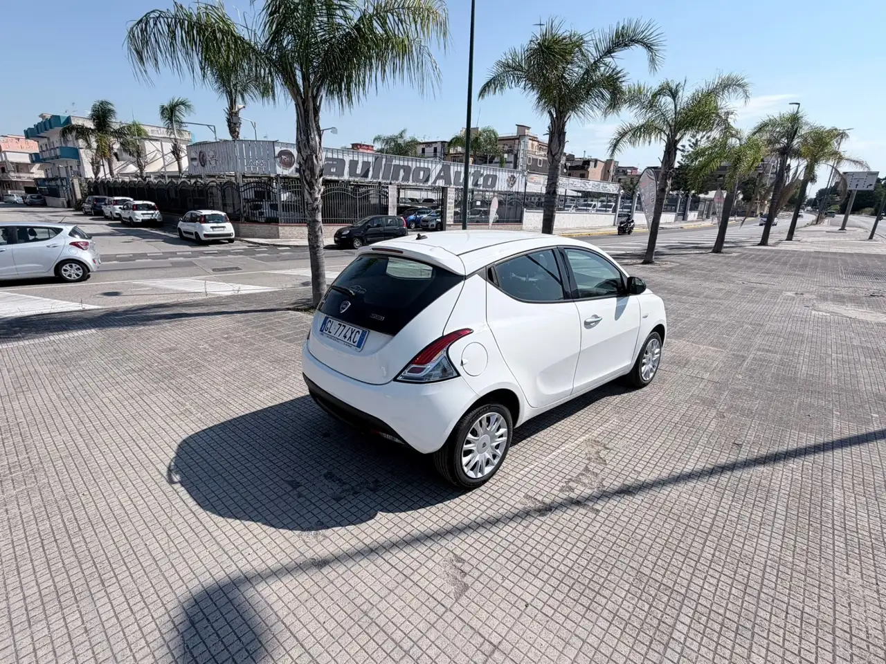 Lancia Ypsilon 2022 — фото 12