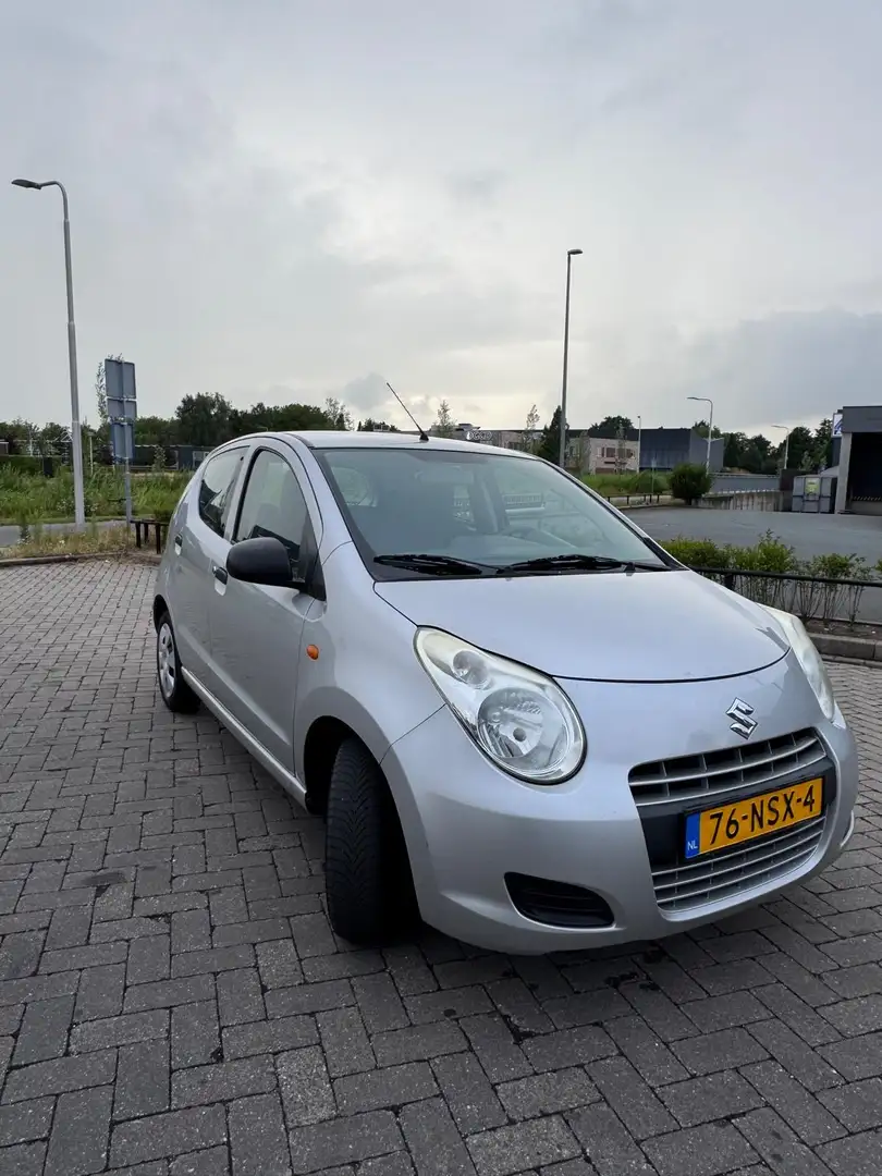 Suzuki Alto 1.0 Comfort Gris - 2
