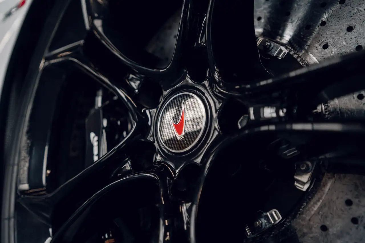 McLaren 720S снимка McLaren 720S