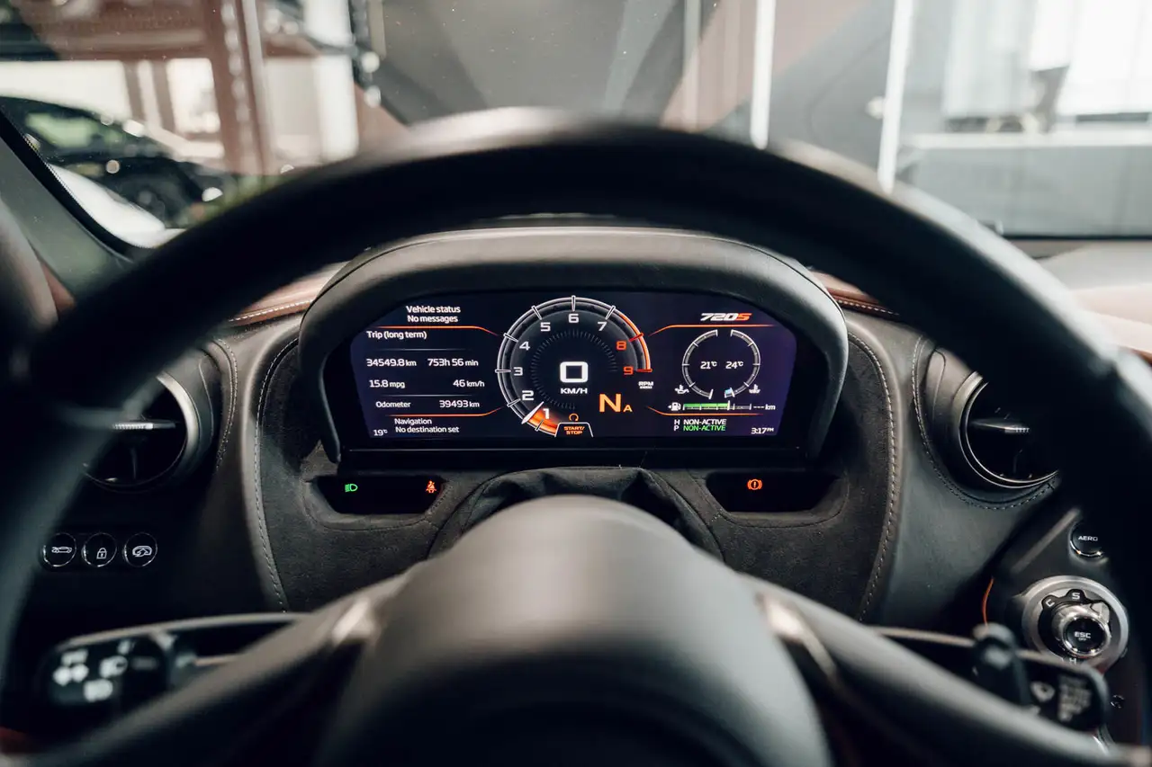 McLaren 720S снимка McLaren 720S