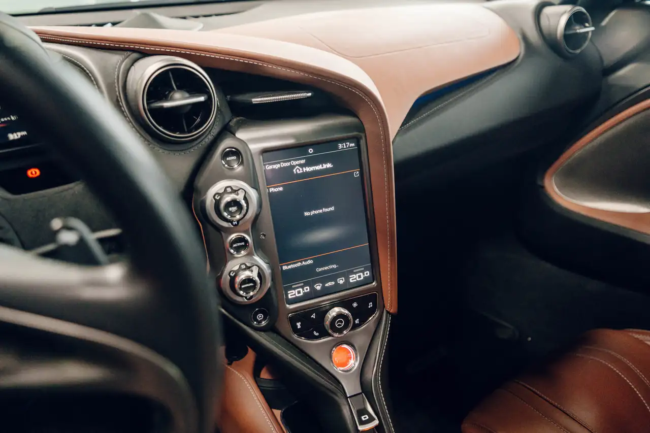 McLaren 720S снимка McLaren 720S