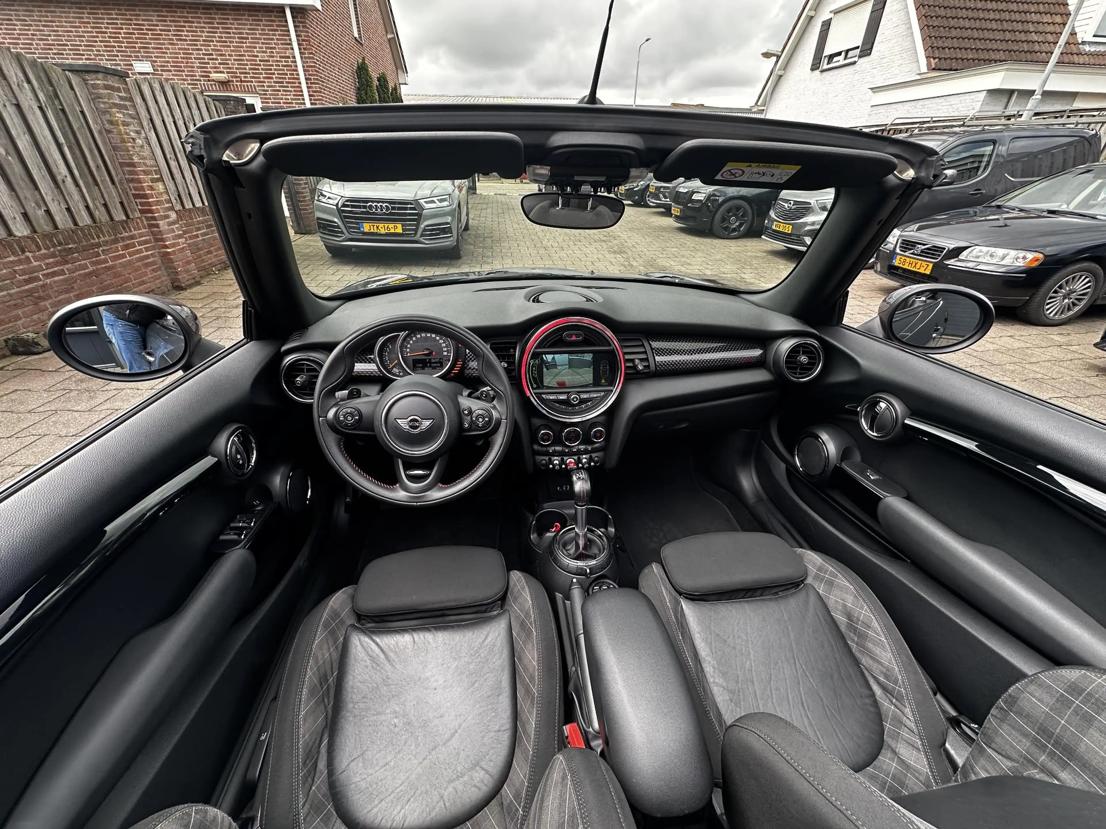 MINI John Cooper Works Cabrio Mini 2.0 S JCW — photo 2