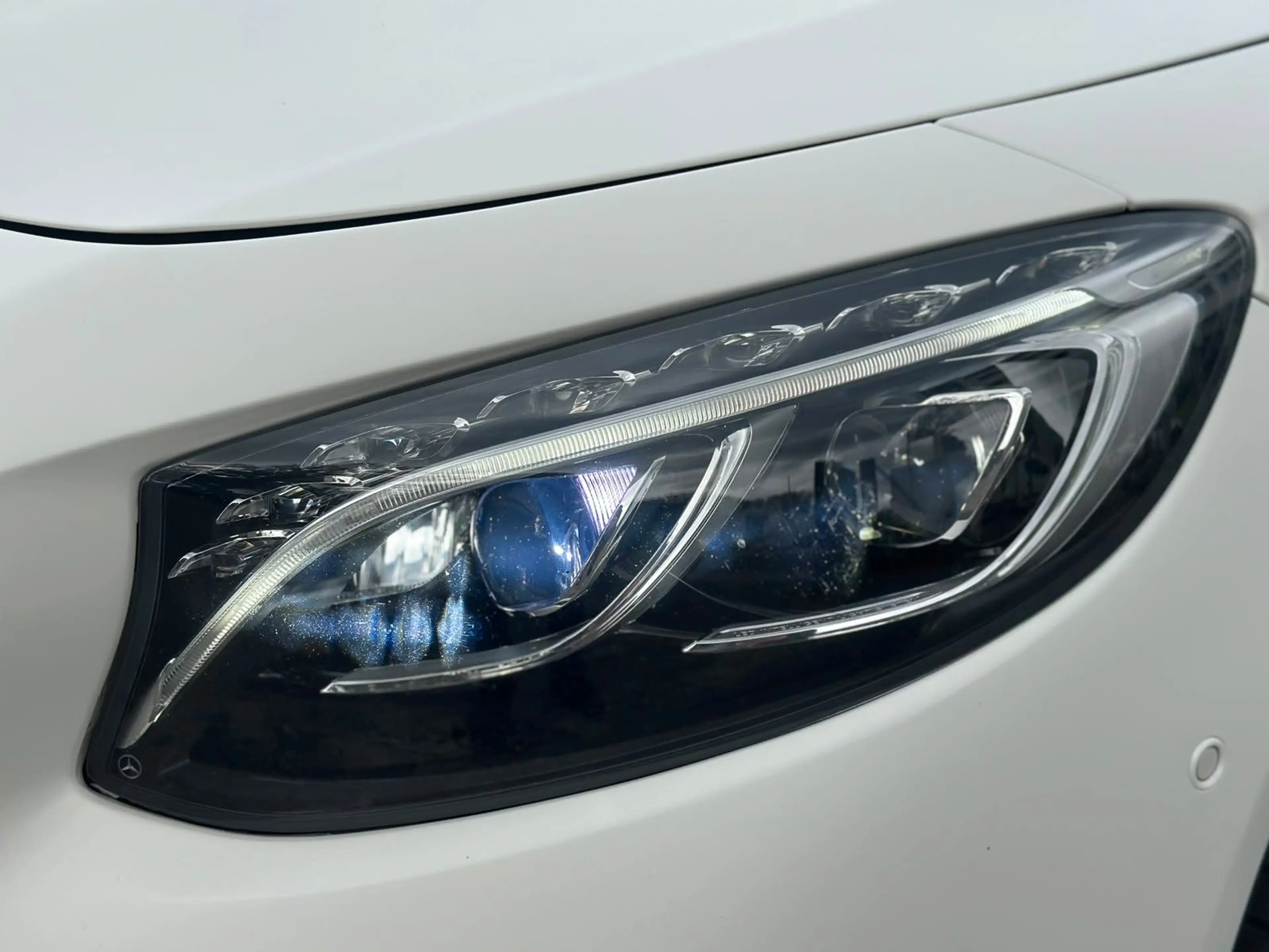 Mercedes-Benz S 63 AMG 4M Pano DTR 360° HUD Burm. Night P. LHZ — photo 9