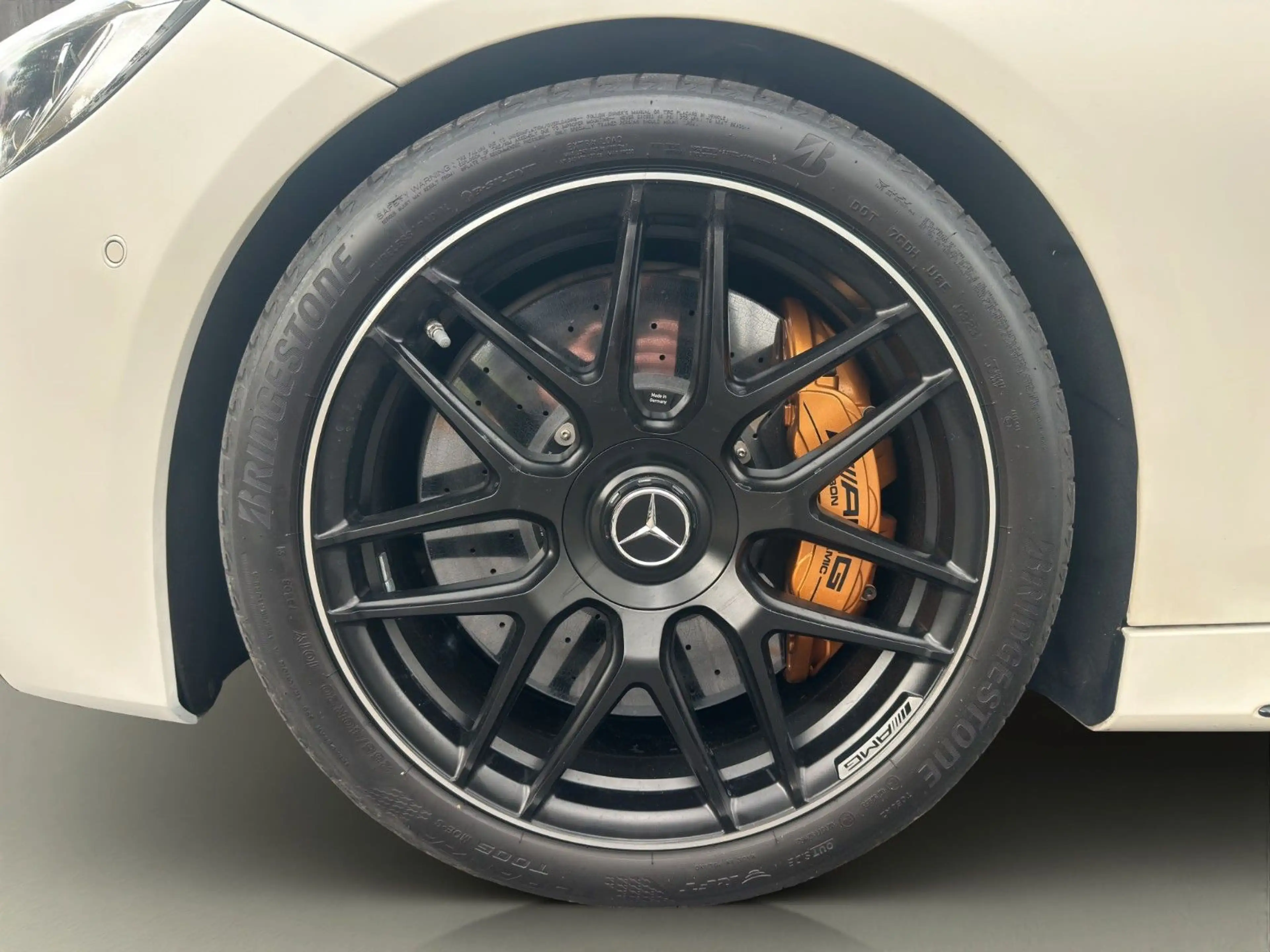 Mercedes-Benz S 63 AMG 4M Pano DTR 360° HUD Burm. Night P. LHZ — photo 11